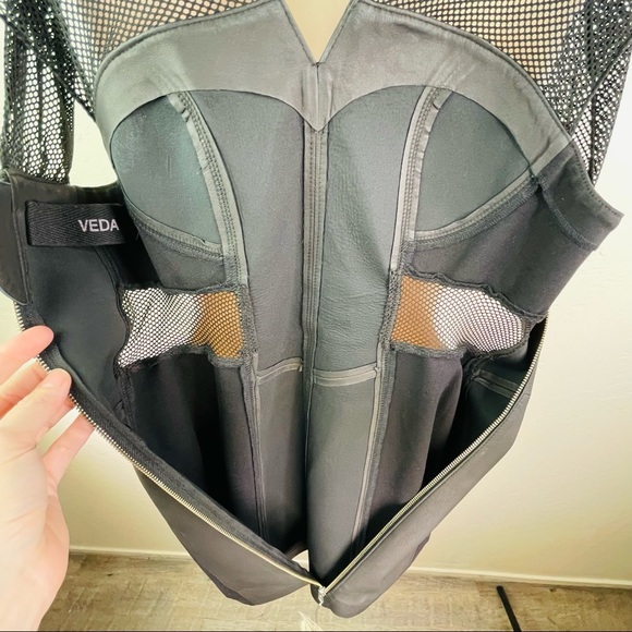 VEDA Tailored Sheath Dress Black Leather Stretch V Neck W/ Sheer Mesh S New - Picture 10 of 10